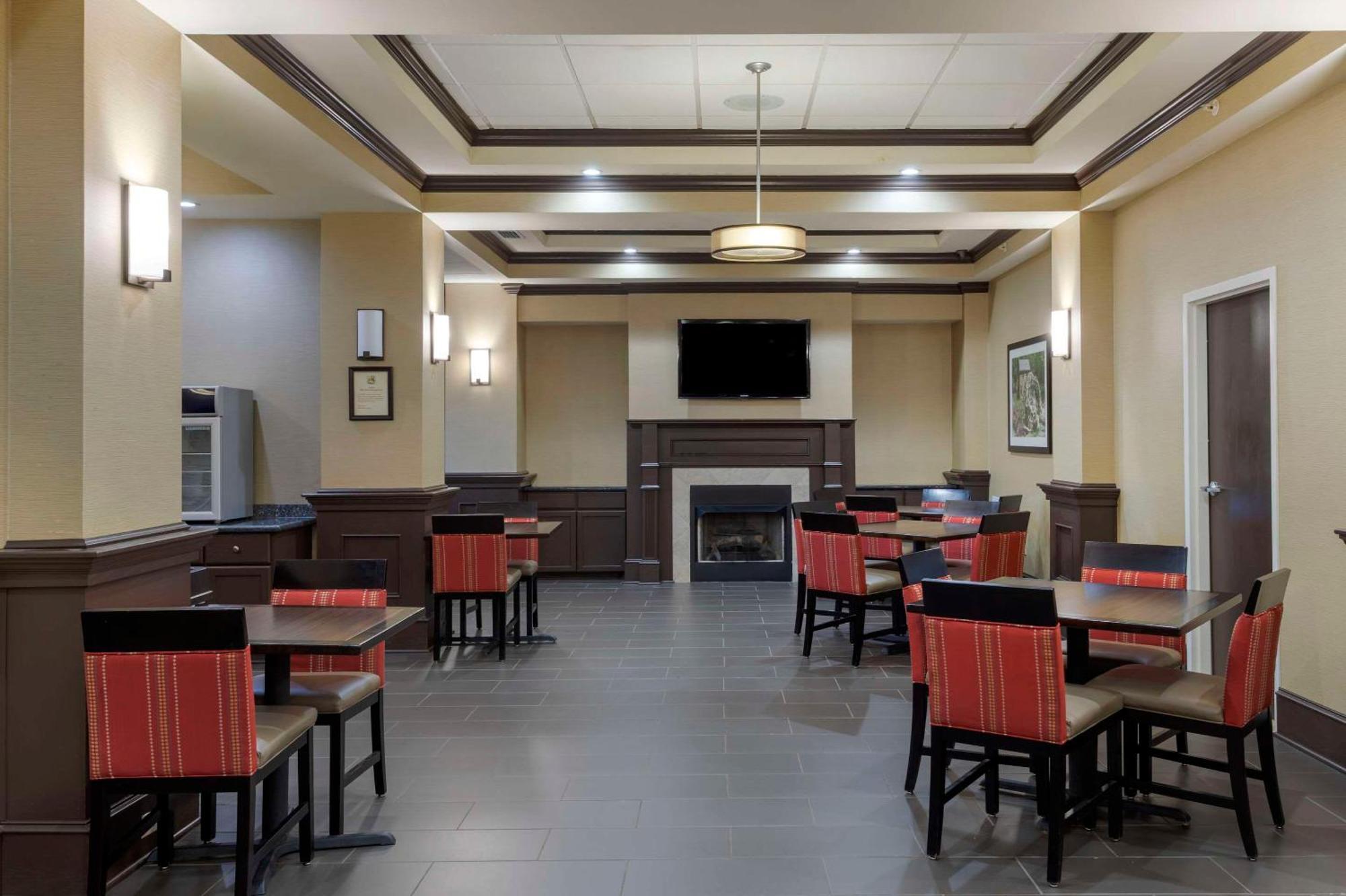 Comfort Inn & Suites North Little Rock Mccain Mall Bagian luar foto