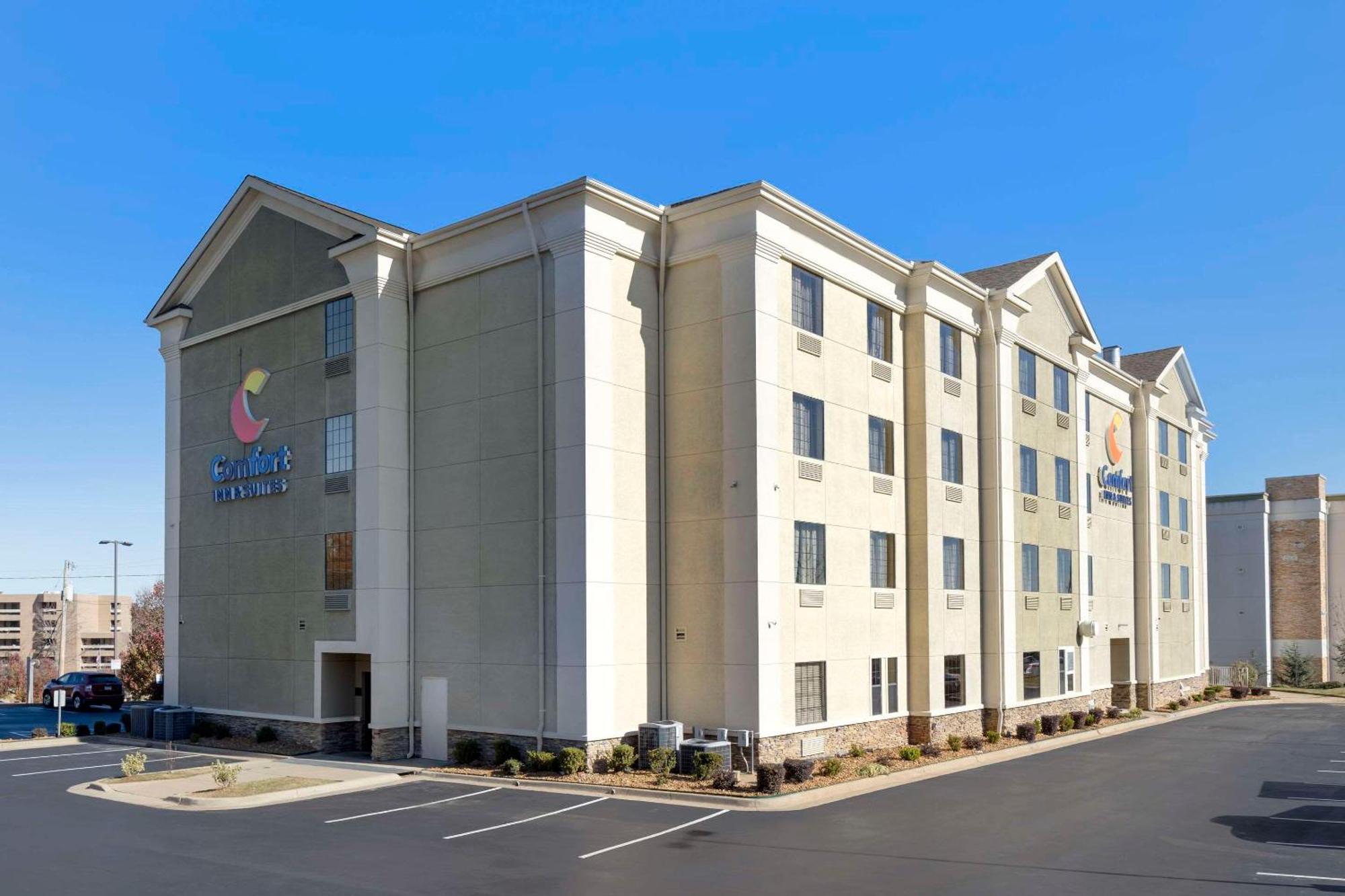 Comfort Inn & Suites North Little Rock Mccain Mall Bagian luar foto