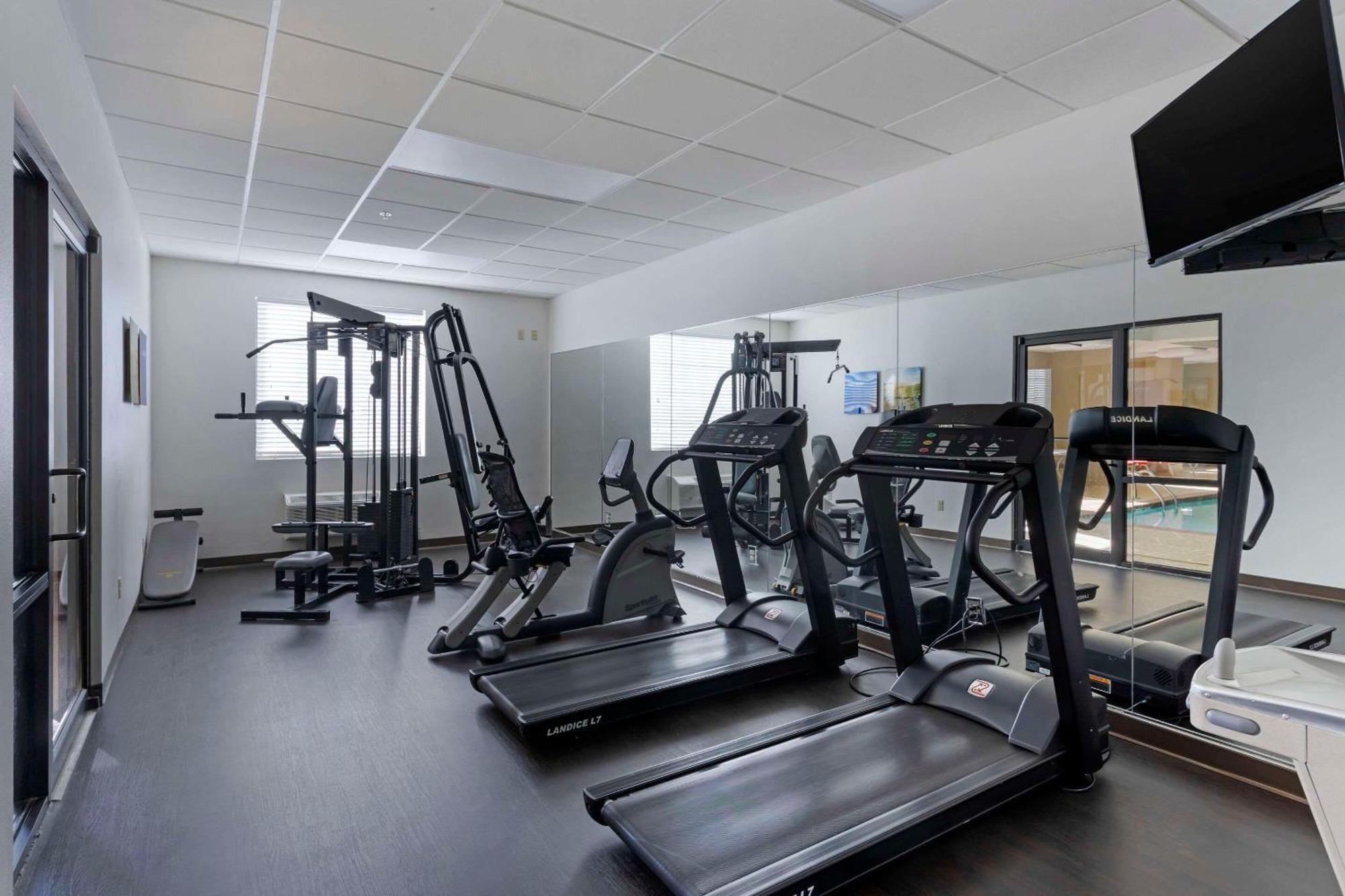 Comfort Inn & Suites North Little Rock Mccain Mall Bagian luar foto