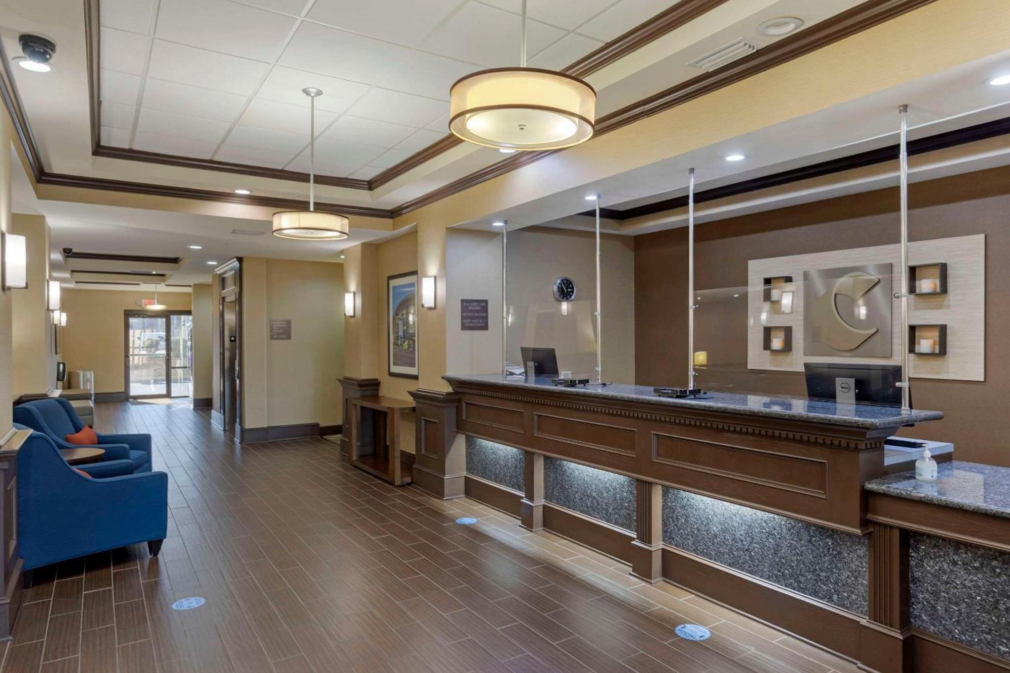 Comfort Inn & Suites North Little Rock Mccain Mall Bagian luar foto
