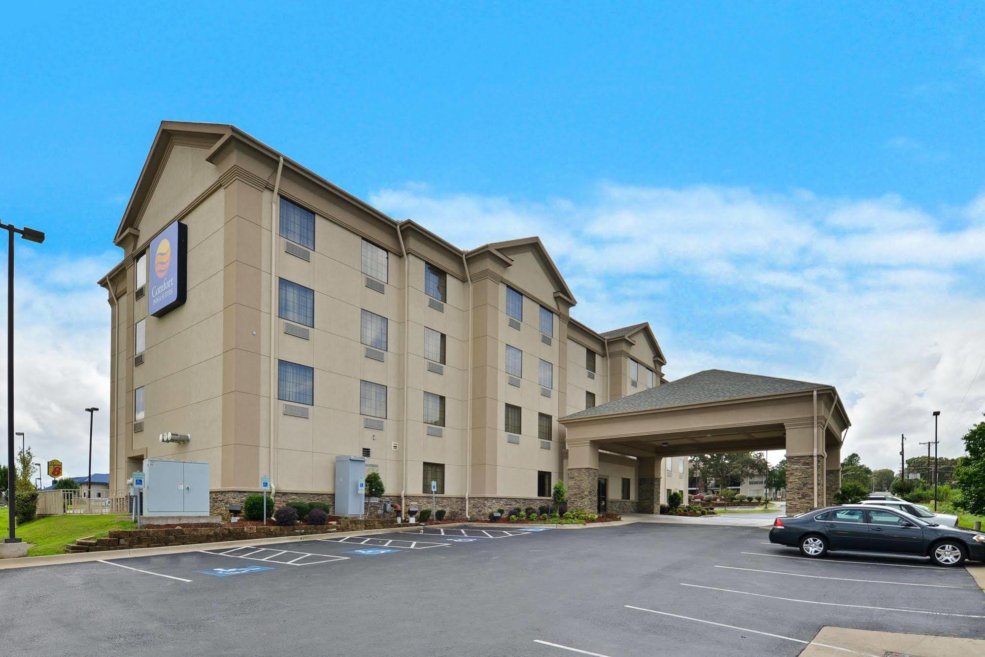 Comfort Inn & Suites North Little Rock Mccain Mall Bagian luar foto